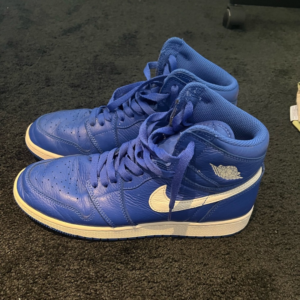 2018 Air Jordan 1 Retro High OG ‘Hyper Royal’
